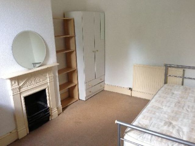  Image of 5 bedroom House Share to rent in Ralph Road Ashley Down Bristol BS7 at Horfield Bristol Horfield, BS7 9QR